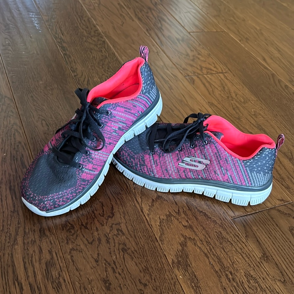 Sketches memory foam sneakers
